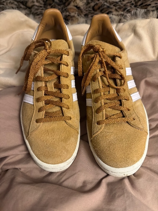 Adidas - Picture 2 of 4